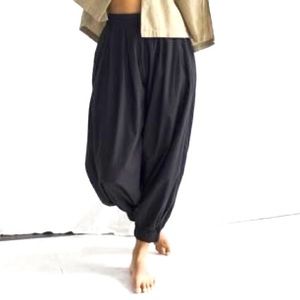 Black Crane harem style pants in all black. Size L.